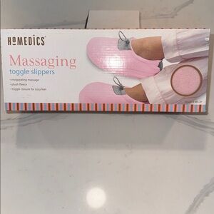 Homedics New in Box Women’s Pink Massaging Toggle Slippers